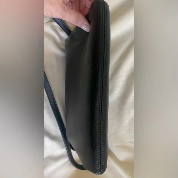 NWOT Vegan Leather Crossbody, Top Zip Closure, interior zip pocket/compartments - Picture 10 of 14